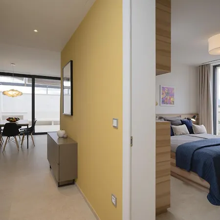 7br Contemporary Villa *