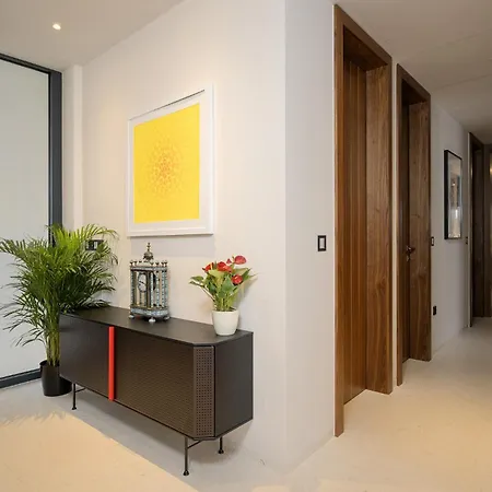 7br Contemporary Villa *