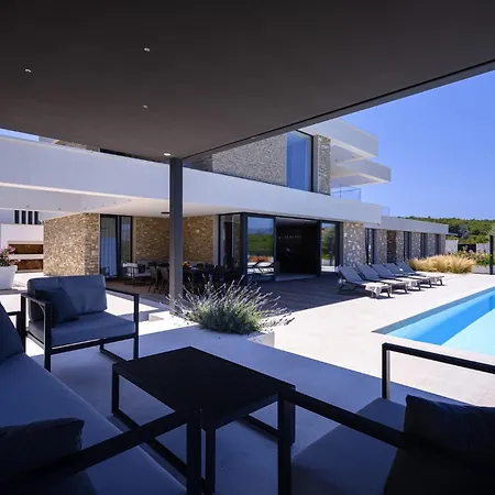 Villa 7br Contemporary *